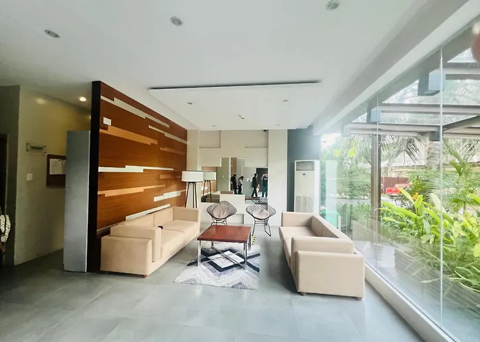 Aparthotel Luxe 1br Penthouse In Hyde Park Residences Cebu